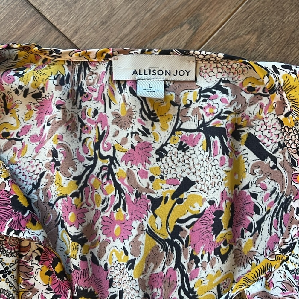 Adorable Patchwork Printed Blouse - image 4